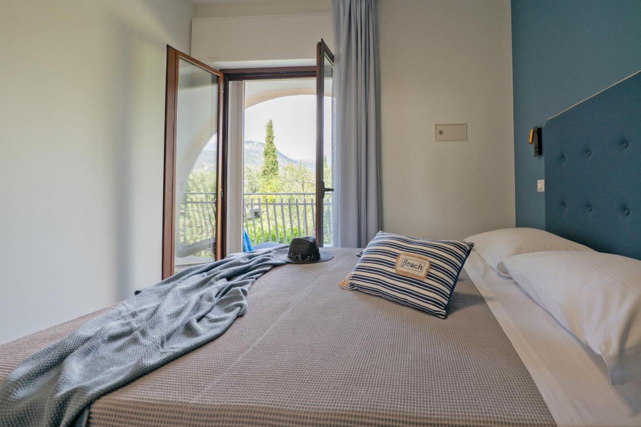 Hotel Residence Torre Del Porto Mattinata Cameră foto