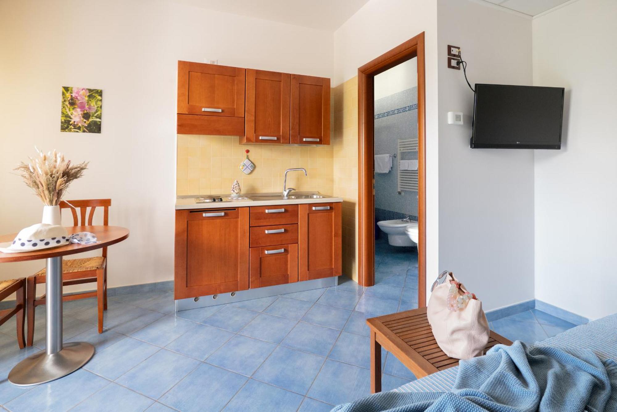 Hotel Residence Torre Del Porto Mattinata Cameră foto